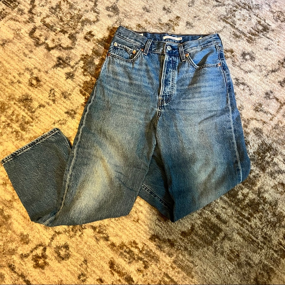 Levi’s Ribcage Straight Jeans